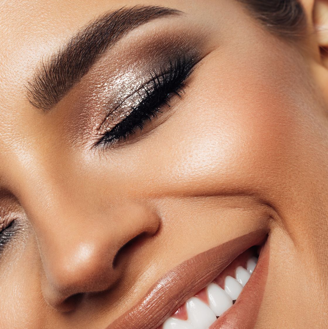 Liquid Glitter Eyeshadow